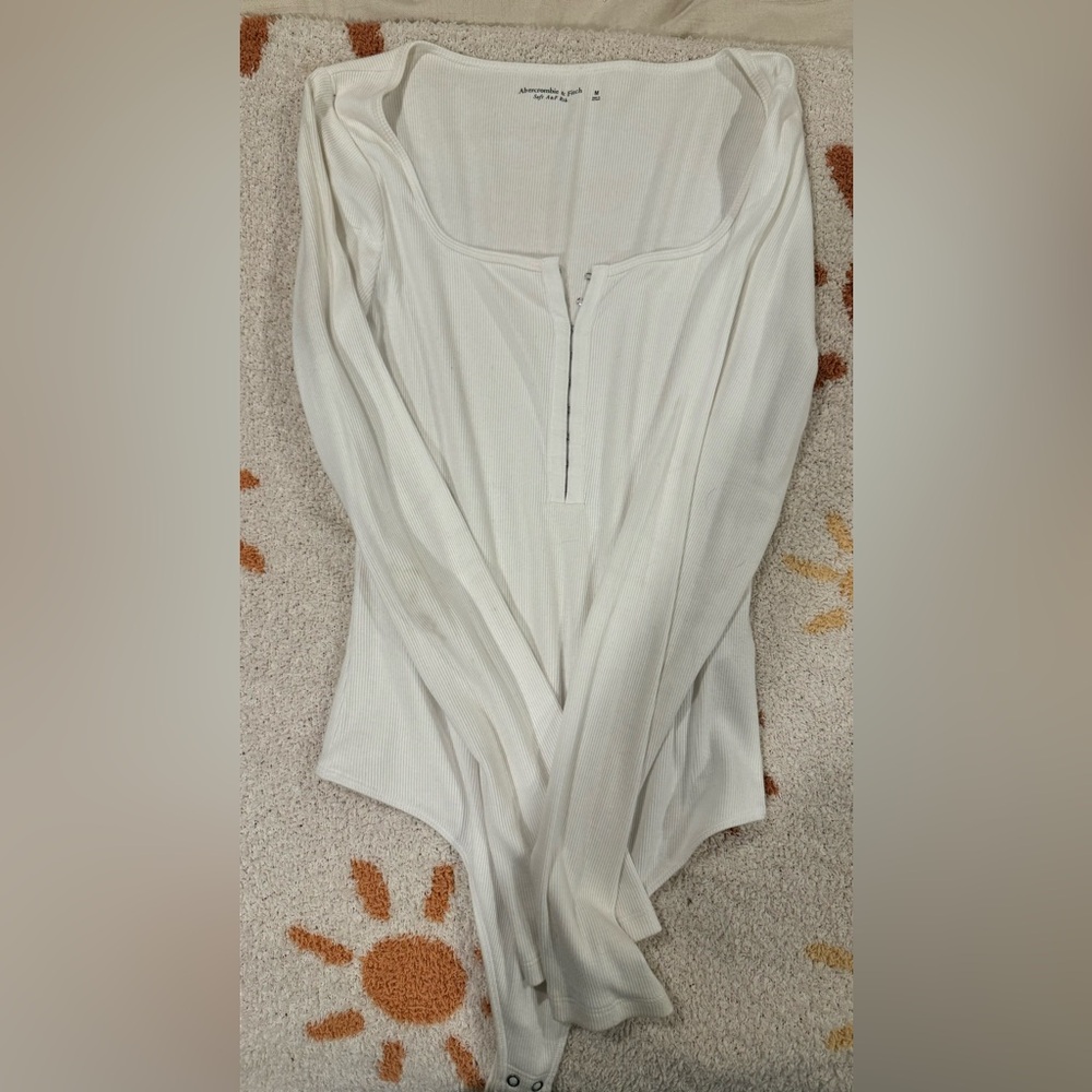 Abercrombie & Fitch White Long Sleeve Bodysuit